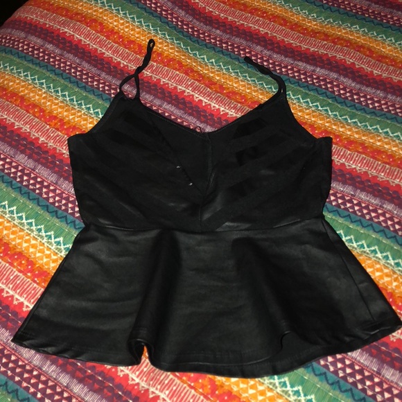 Black Faux Leather crop top - Picture 2 of 2